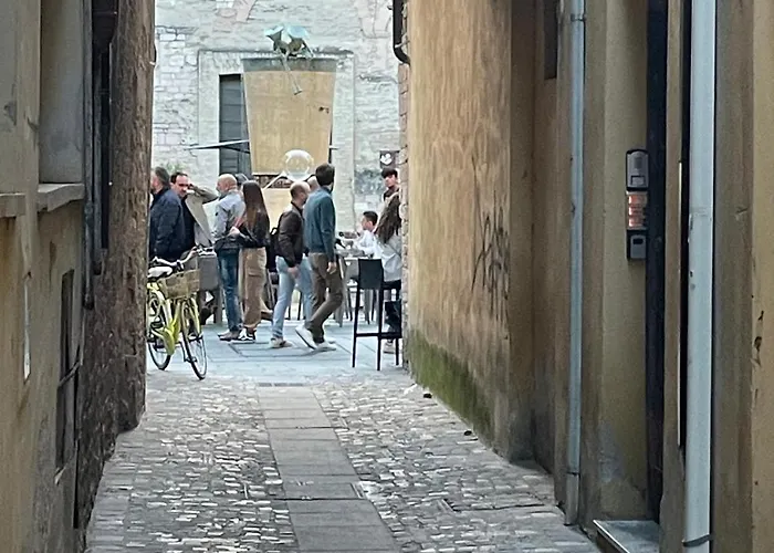 Via Pertichetti By Ospitaci *